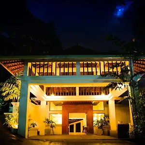 Hilltop 3*, Kandy Sri Lanka